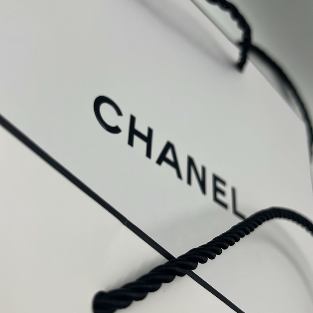 Chanel Gift Bag Bundle 2x View 4